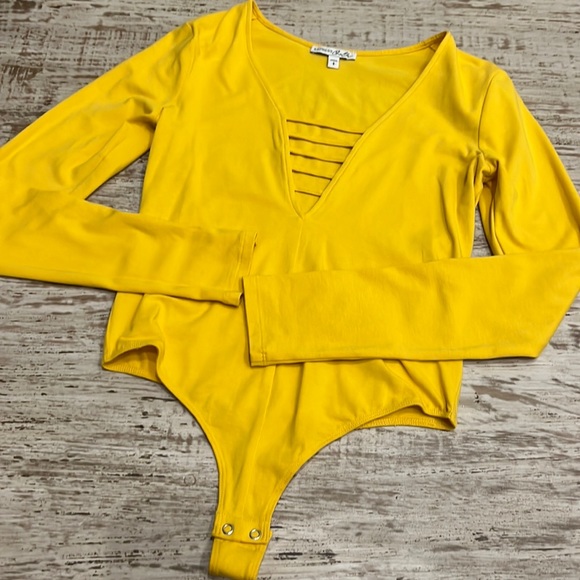 Express Mustard Bodysuit - Picture 1 of 5
